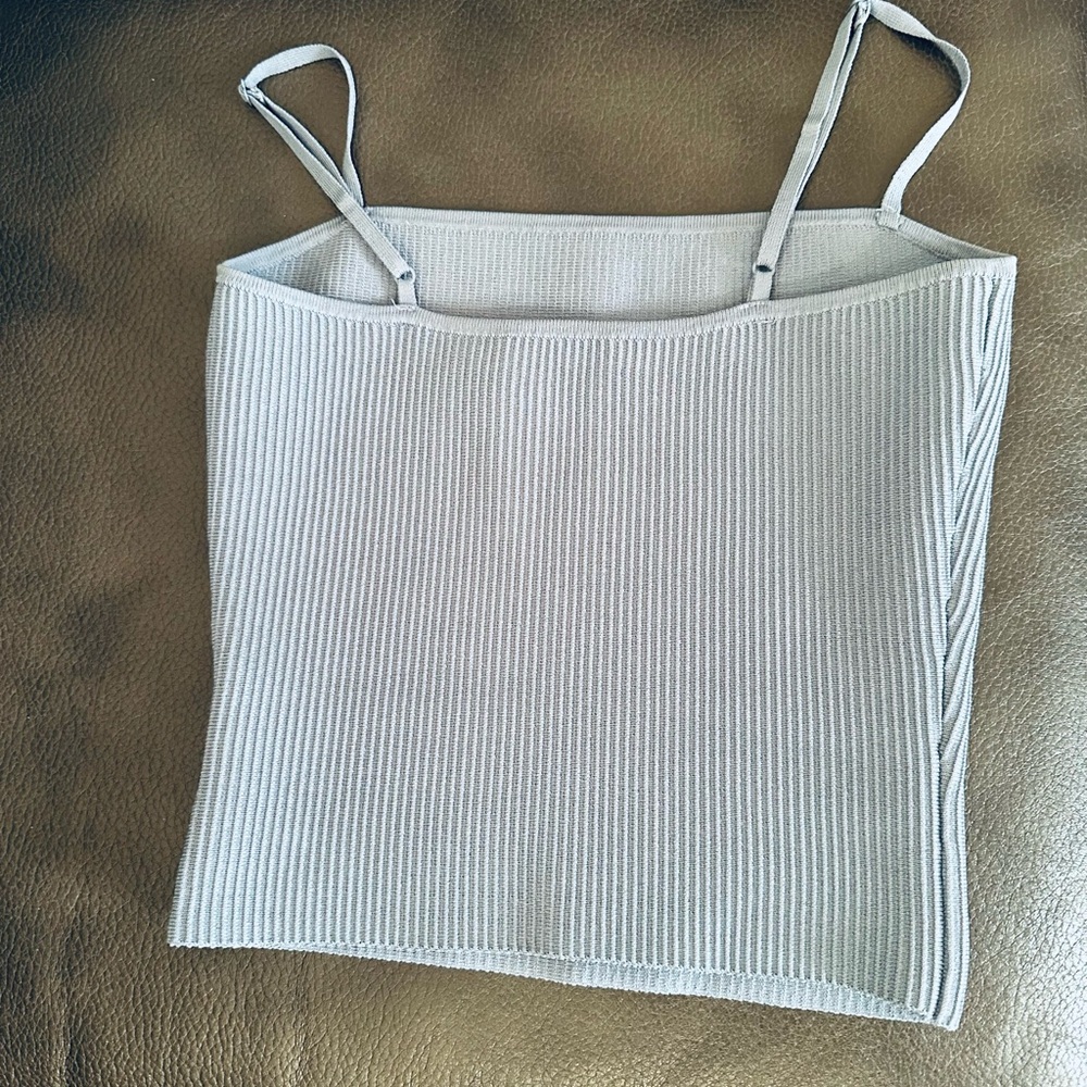 Babaton Contour Ribbed Cami – Size S - Picture 5 of 7